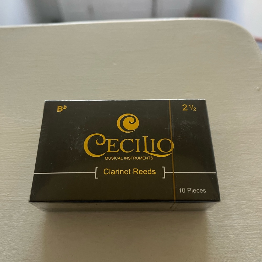 Brand new box of clarinet reeds 2 1/2